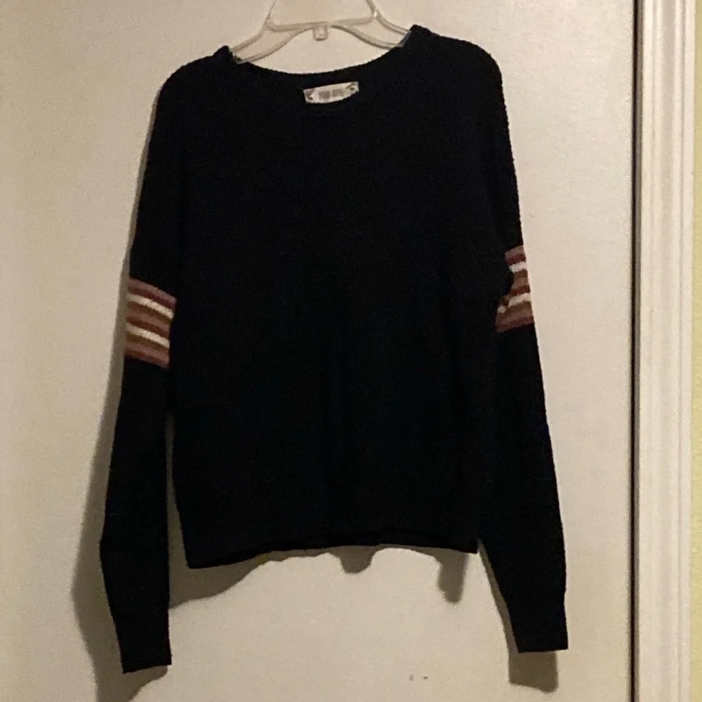Pink Rose Black Crew Neck Sweater - Picture 2 of 4
